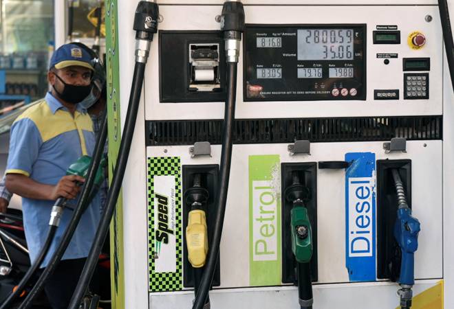 आज भी नहीं बढ़े Petrol-diesel के दाम