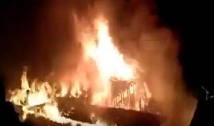 सलूणी जिला Chamba में दिन में ही आग लगने के कारण तीन घर जल गये